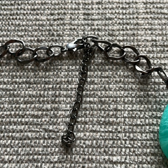 Statement necklace - Picture 3 of 3